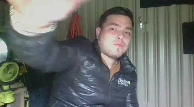 Snapshot of DirtyRcride chatting on February 2025 04:22:01 AM DirtyRcride online show from February 2025 04:22:01 AM