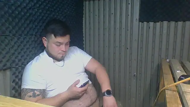 Snapshot of DirtyRcride chatting on March 2025 08:45:02 PM DirtyRcride online show from March 2025 08:45:02 PM