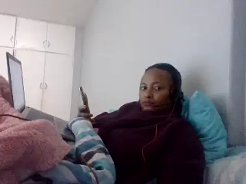 BabeAssXX online show from March 2025 12:23:02 PM