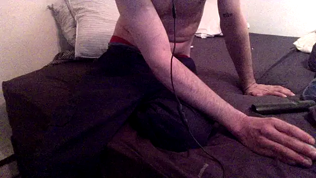 RunawayGraffiti9 online show from April 2026 07:09:01 AM