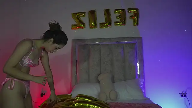 little-Emma online show from February 2026 04:02:01 AM