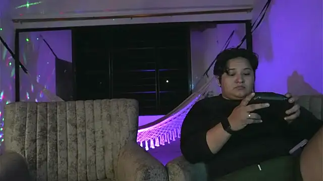 little-Emma online show from March 2026 01:31:02 AM