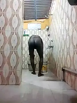 Snapshot of bas1cooks chatting on January 2025 04:04:02 AM bas1cooks online show from January 2025 04:04:02 AM