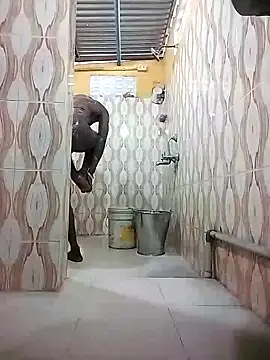 Snapshot of bas1cooks chatting on January 2025 03:04:02 AM bas1cooks online show from January 2025 03:04:02 AM