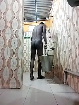 Snapshot of bas1cooks chatting on March 2025 03:11:01 AM bas1cooks online show from March 2025 03:11:01 AM