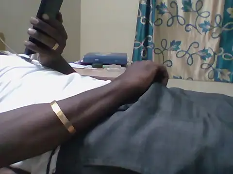 Snapshot of bas1cooks chatting on October 2025 04:47:02 PM bas1cooks online show from October 2025 04:47:02 PM