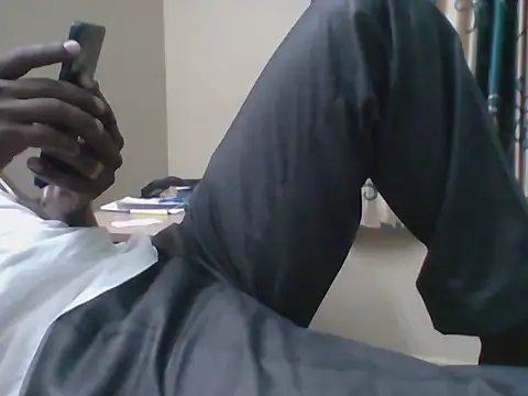 Snapshot of bas1cooks chatting on October 2025 04:50:01 PM bas1cooks online show from October 2025 04:50:01 PM