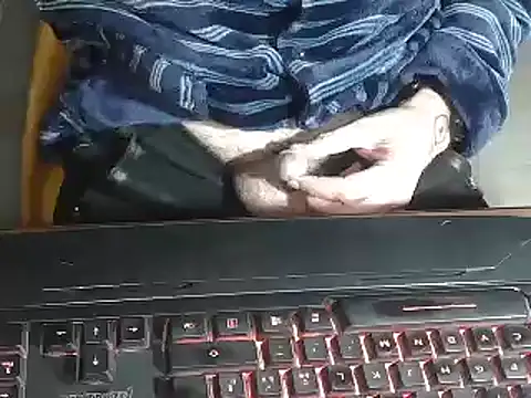 Adri gard online show from December 2024 08:50:01 PM