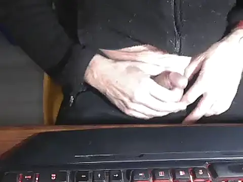 Adri gard online show from January 2025 10:02:02 PM