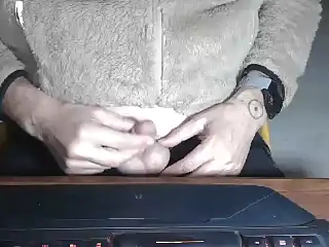 Adri gard online show from February 2025 09:18:02 PM