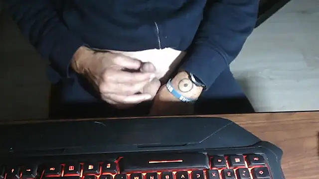 Adri gard online show from October 2025 10:52:01 PM