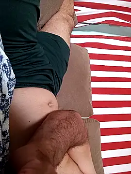 Snapshot of GJS281 chatting on November 2025 04:18:02 PM GJS281 online show from November 2025 04:18:02 PM