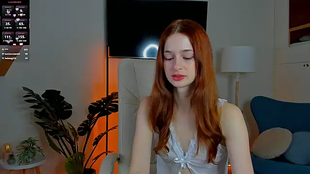 Snapshot of Viola__moon chatting on November 2025 01:17:02 PM Viola moon online show from November 2025 01:17:02 PM