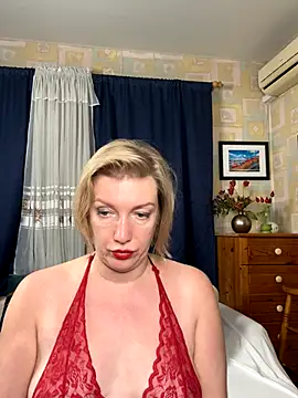 Snapshot of AnnaThurman chatting on December 2025 10:41:02 PM AnnaThurman online show from December 2025 10:41:02 PM