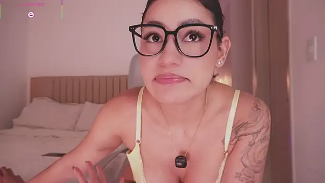 Snapshot of Amber-9 chatting on November 2025 01:15:01 AM Amber-9 online show from November 2025 01:15:01 AM