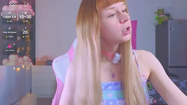 Snapshot of Milia_Parker chatting on November 2025 07:36:02 PM Milia Parker online show from November 2025 07:36:02 PM