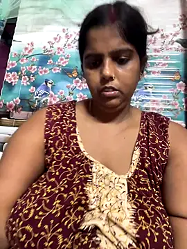 Snapshot of Beauty-queen chatting on September 2025 11:54:02 AM Beauty-queen online show from September 2025 11:54:02 AM