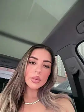 Alirawrz online show from October 2025 01:45:02 PM