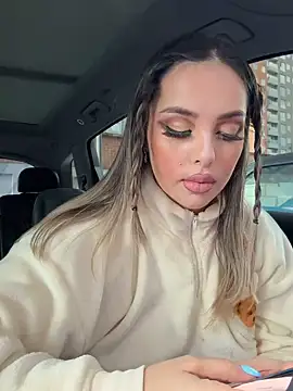 Snapshot of Alirawrz chatting on October 2025 01:40:02 PM Alirawrz online show from October 2025 01:40:02 PM