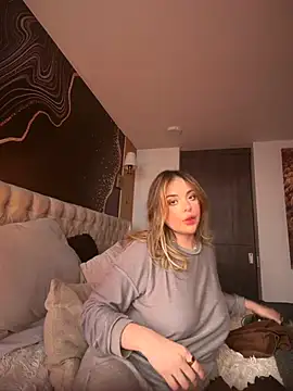 Alirawrz online show from April 2026 01:12:01 PM