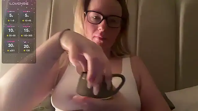 redheadrosie69 online show from February 2025 06:37:01 AM