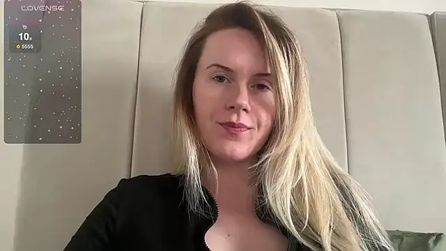 redheadrosie69 online show from February 2025 02:46:02 PM