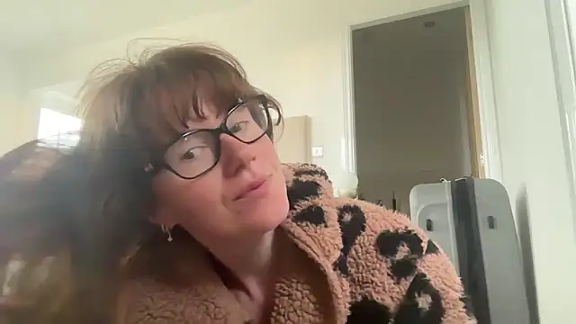 redheadrosie69 online show from June 2026 04:54:02 AM