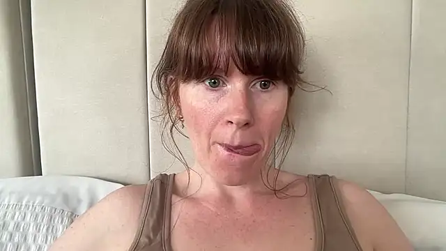 redheadrosie69 online show from June 2026 09:11:02 AM