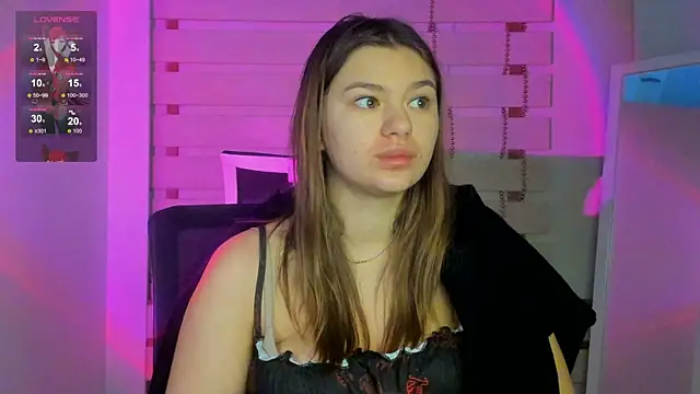 Snapshot of Josephine_Kiss chatting on December 2024 02:57:01 AM Josephine Kiss online show from December 2024 02:57:01 AM
