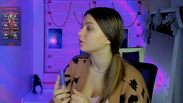 Snapshot of Josephine_Kiss chatting on December 2024 02:30:02 AM Josephine Kiss online show from December 2024 02:30:02 AM