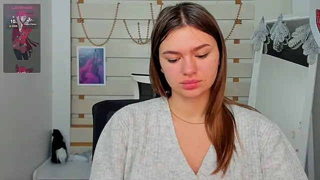 Snapshot of Josephine_Kiss chatting on December 2024 07:00:02 AM Josephine Kiss online show from December 2024 07:00:02 AM
