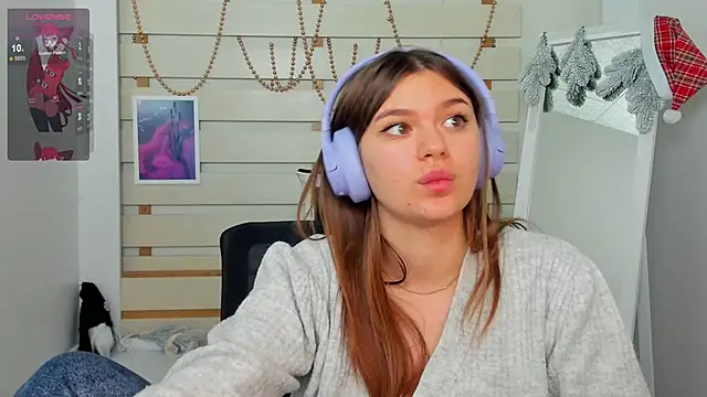 Snapshot of Josephine_Kiss chatting on December 2024 04:27:02 PM Josephine Kiss online show from December 2024 04:27:02 PM