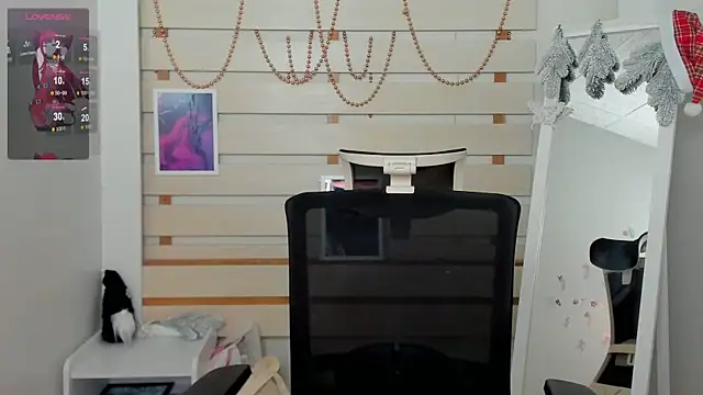 Snapshot of Josephine_Kiss chatting on December 2024 01:28:02 PM Josephine Kiss online show from December 2024 01:28:02 PM
