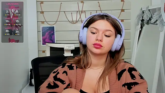 Snapshot of Josephine_Kiss chatting on January 2025 11:34:02 AM Josephine Kiss online show from January 2025 11:34:02 AM