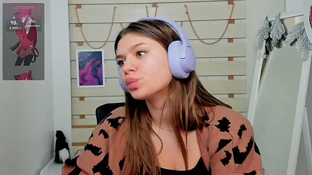 Snapshot of Josephine_Kiss chatting on January 2025 05:40:01 PM Josephine Kiss online show from January 2025 05:40:01 PM