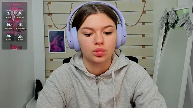 Snapshot of Josephine_Kiss chatting on January 2025 09:08:01 AM Josephine Kiss online show from January 2025 09:08:01 AM
