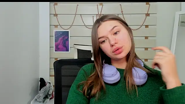 Snapshot of Josephine_Kiss chatting on February 2025 07:22:02 PM Josephine Kiss online show from February 2025 07:22:02 PM