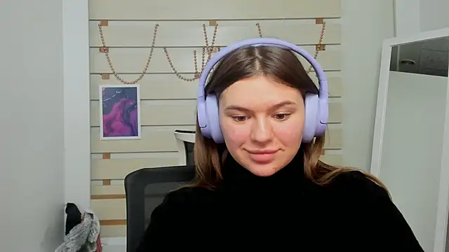 Snapshot of Josephine_Kiss chatting on February 2025 08:31:01 PM Josephine Kiss online show from February 2025 08:31:01 PM