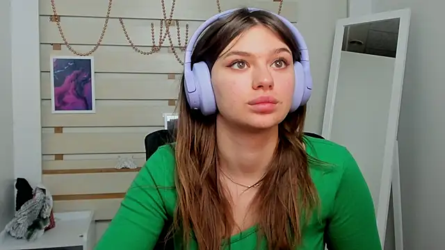 Snapshot of Josephine_Kiss chatting on February 2025 04:36:01 PM Josephine Kiss online show from February 2025 04:36:01 PM