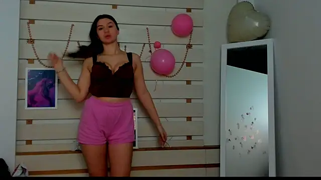 Snapshot of Josephine_Kiss chatting on February 2025 01:40:01 AM Josephine Kiss online show from February 2025 01:40:01 AM