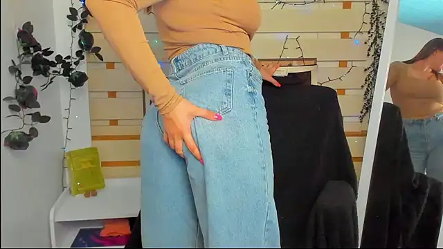 Josephine Kiss online show from April 2026 12:14:02 PM