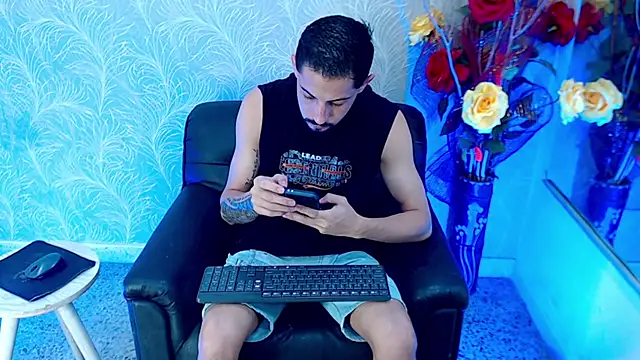 Snapshot of Erick_Wall chatting on January 2026 02:28:01 AM Erick Wall online show from January 2026 02:28:01 AM