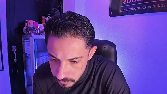 Snapshot of Erick_Wall chatting on June 2026 08:32:02 PM Erick Wall online show from June 2026 08:32:02 PM