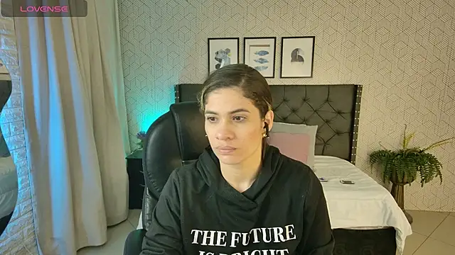 Snapshot of sussy__stone chatting on December 2024 12:41:02 PM sussy stone online show from December 2024 12:41:02 PM