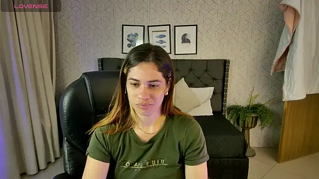 Snapshot of sussy__stone chatting on December 2024 12:40:02 PM sussy stone online show from December 2024 12:40:02 PM