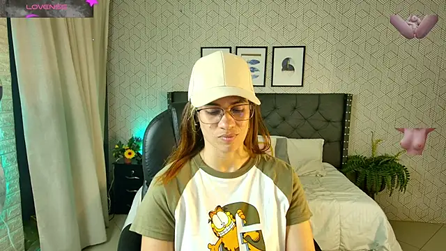 Snapshot of sussy__stone chatting on January 2025 06:09:02 PM sussy stone online show from January 2025 06:09:02 PM