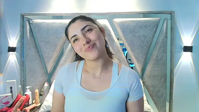 Danna 777  online show from October 2025 09:01:01 PM