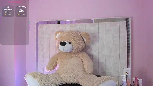 Danna 777  online show from November 2025 10:00:02 PM