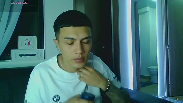 Tifanny Sweett online show from January 2026 12:23:02 AM