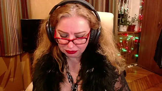 Miss Tress online show from May 2026 10:38:02 PM